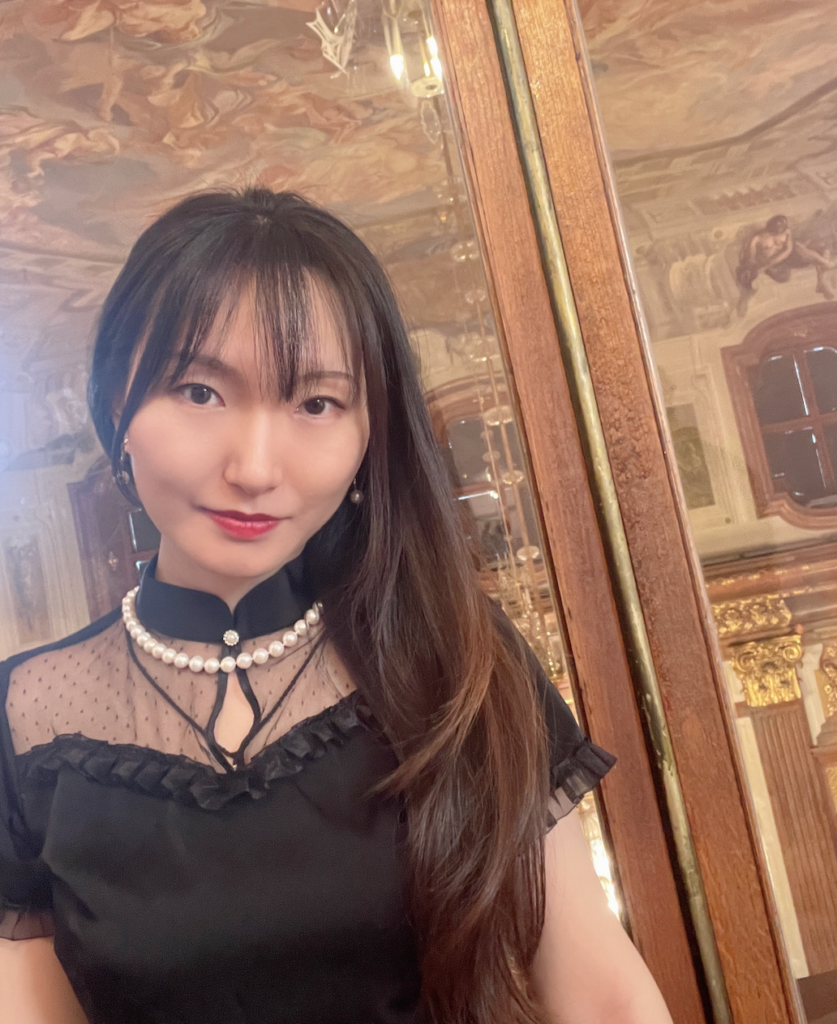 Photograph of woman who is the author of this blog